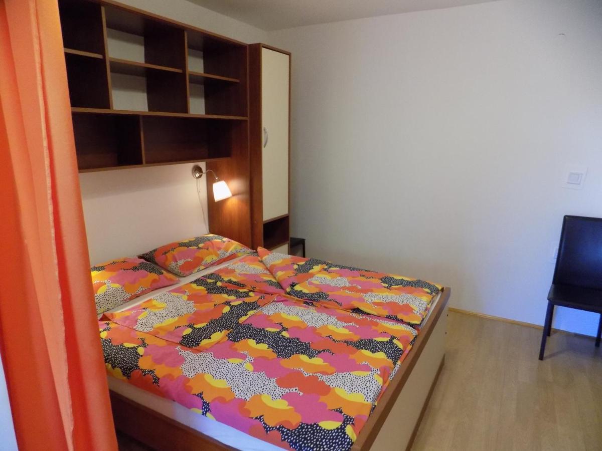 Oriella Apartmans And Room Novigrad Istria Exterior foto