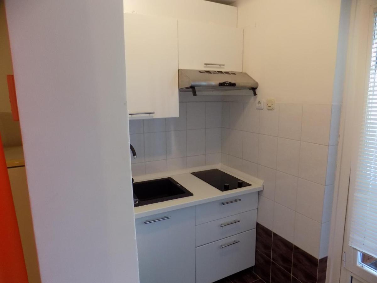 Oriella Apartmans And Room Novigrad Istria Exterior foto